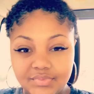 Meet your Posher, Makayla